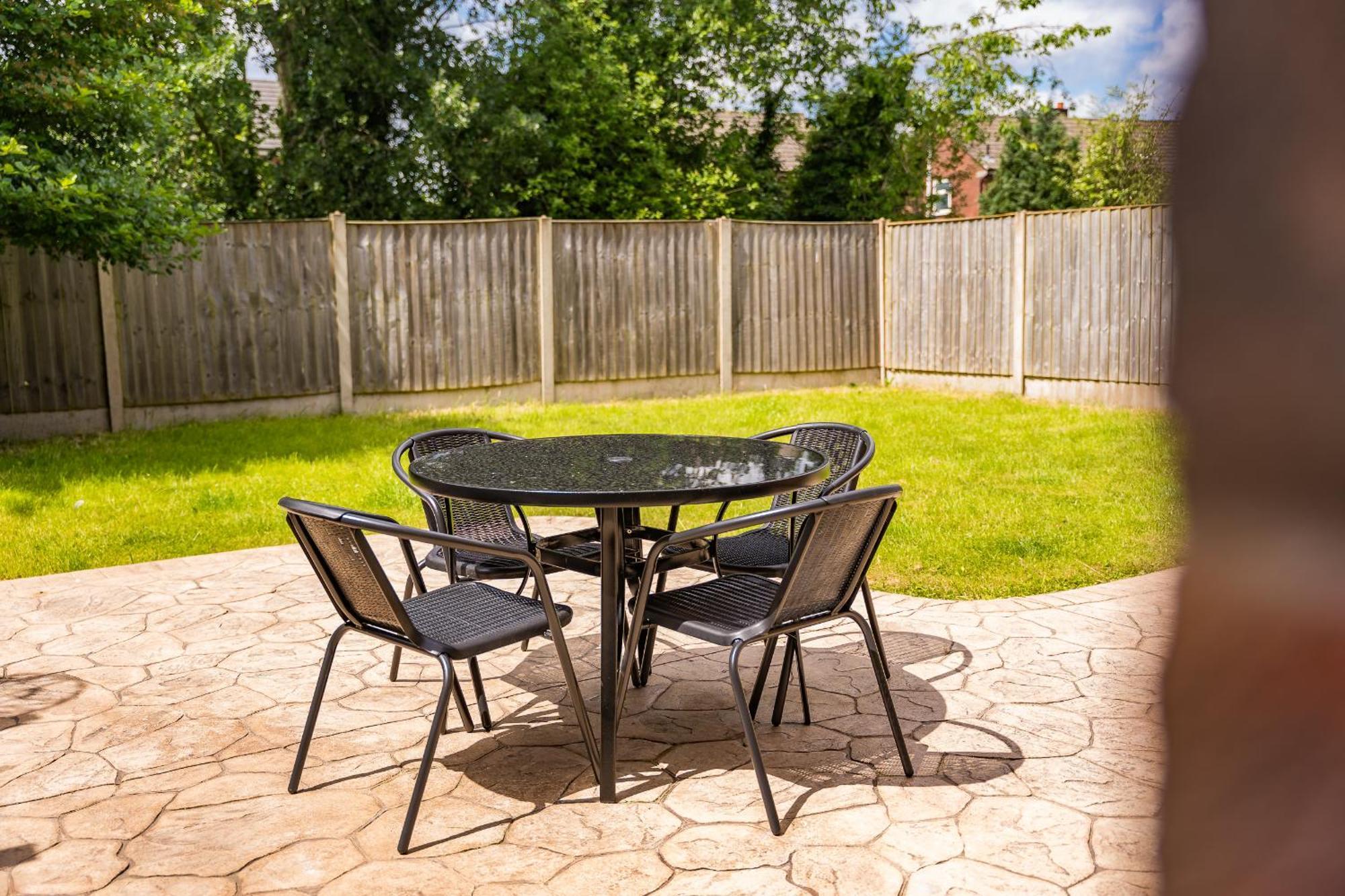 Brook Meadow House, 4 Bed House, Manchester Astley  Dış mekan fotoğraf