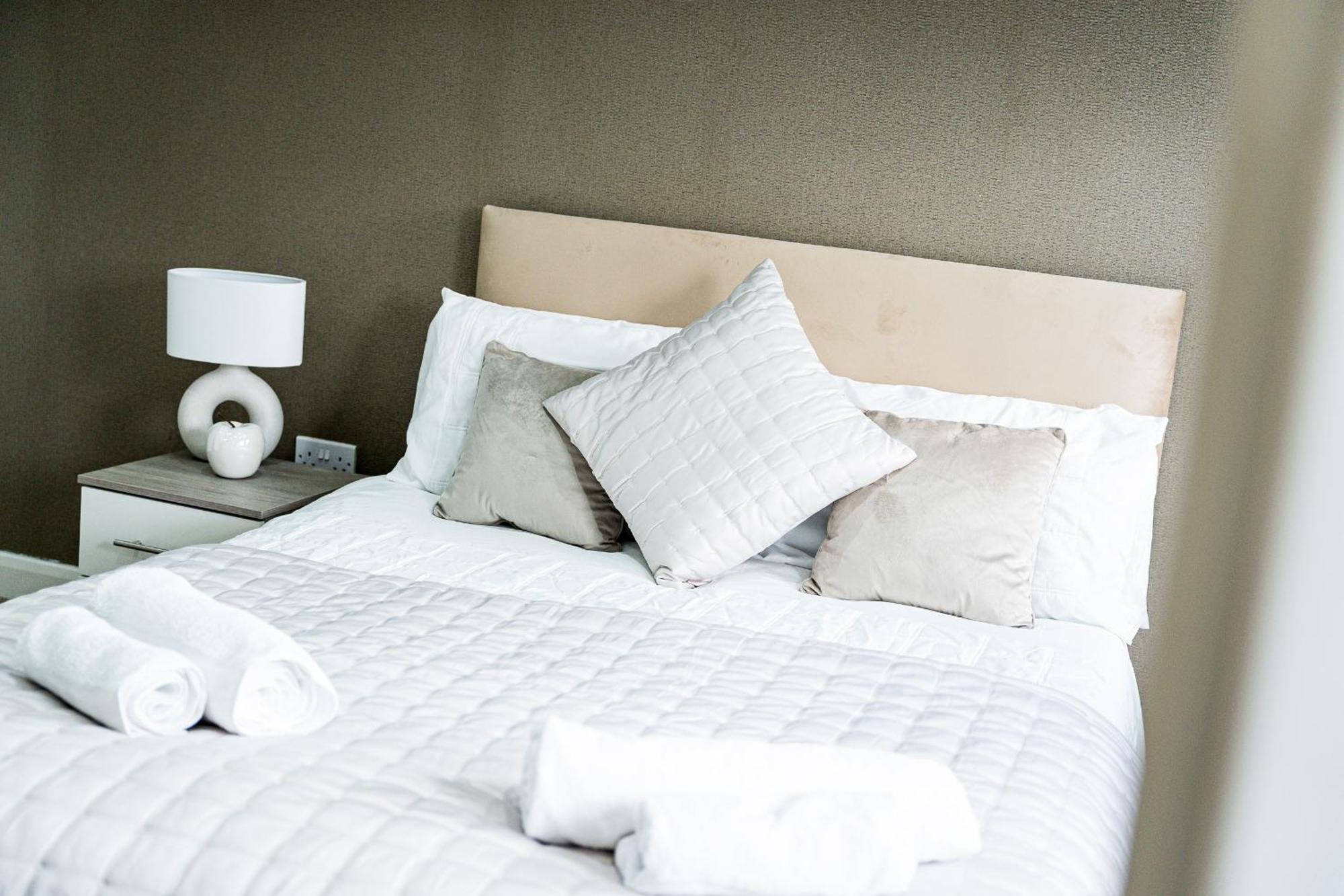 Brook Meadow House, 4 Bed House, Manchester Astley  Dış mekan fotoğraf